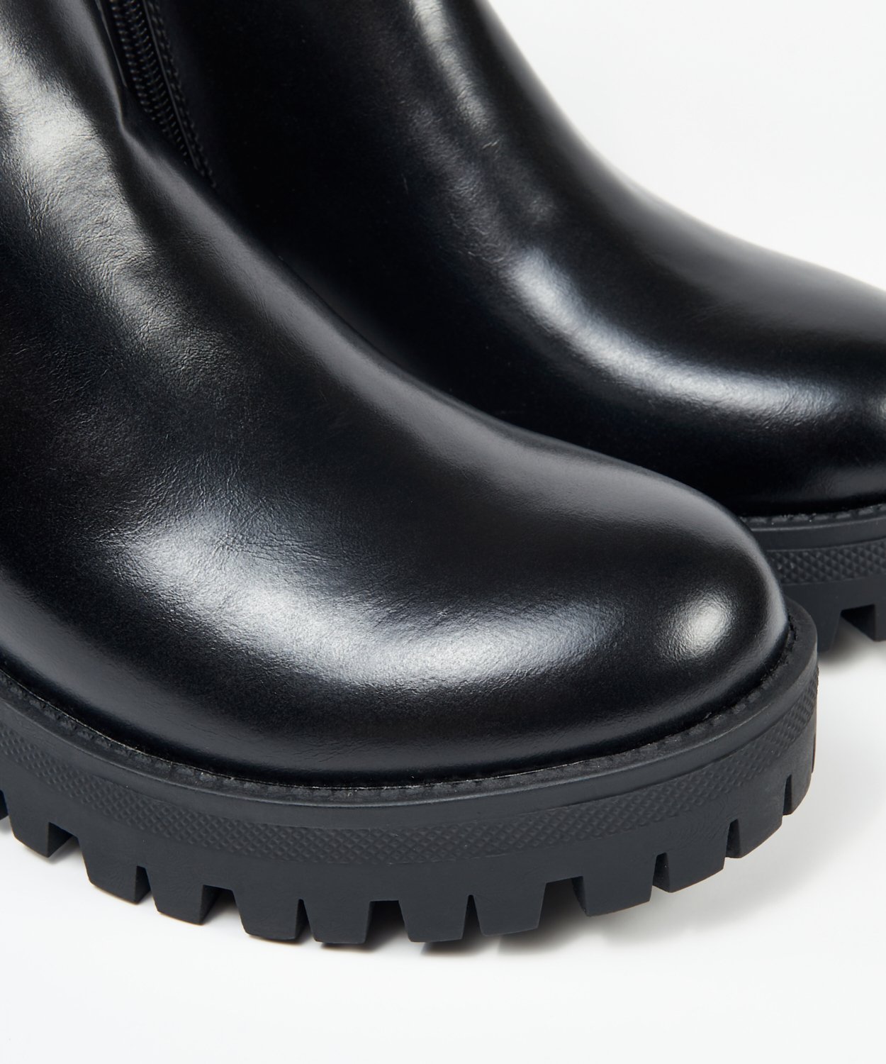 Botines chelsea image number null